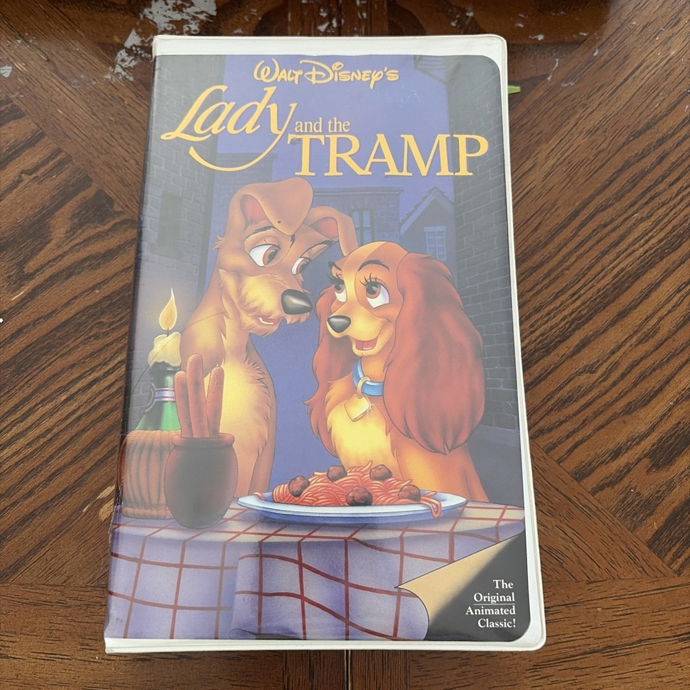 Lady and the Tramp Disney Clamshell VHS Tape